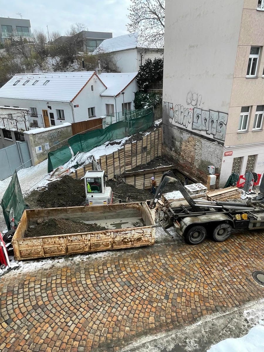 Výstavba bytového domu - 4